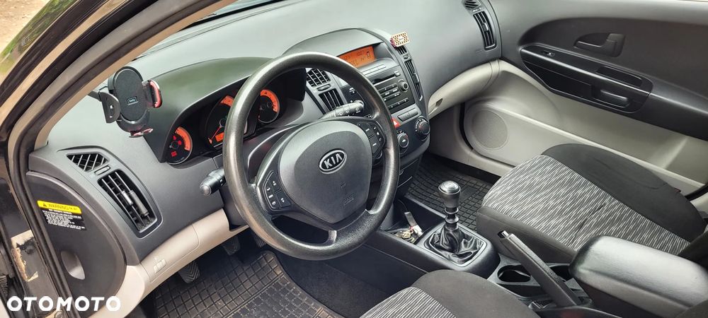 Kia Ceed 1.6 CRDi EX - 9