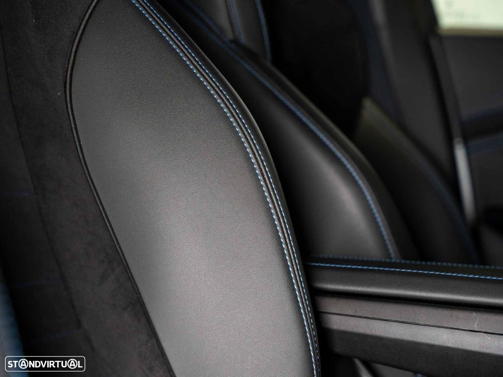 BMW X2 18 d sDrive Auto Pack M - 24