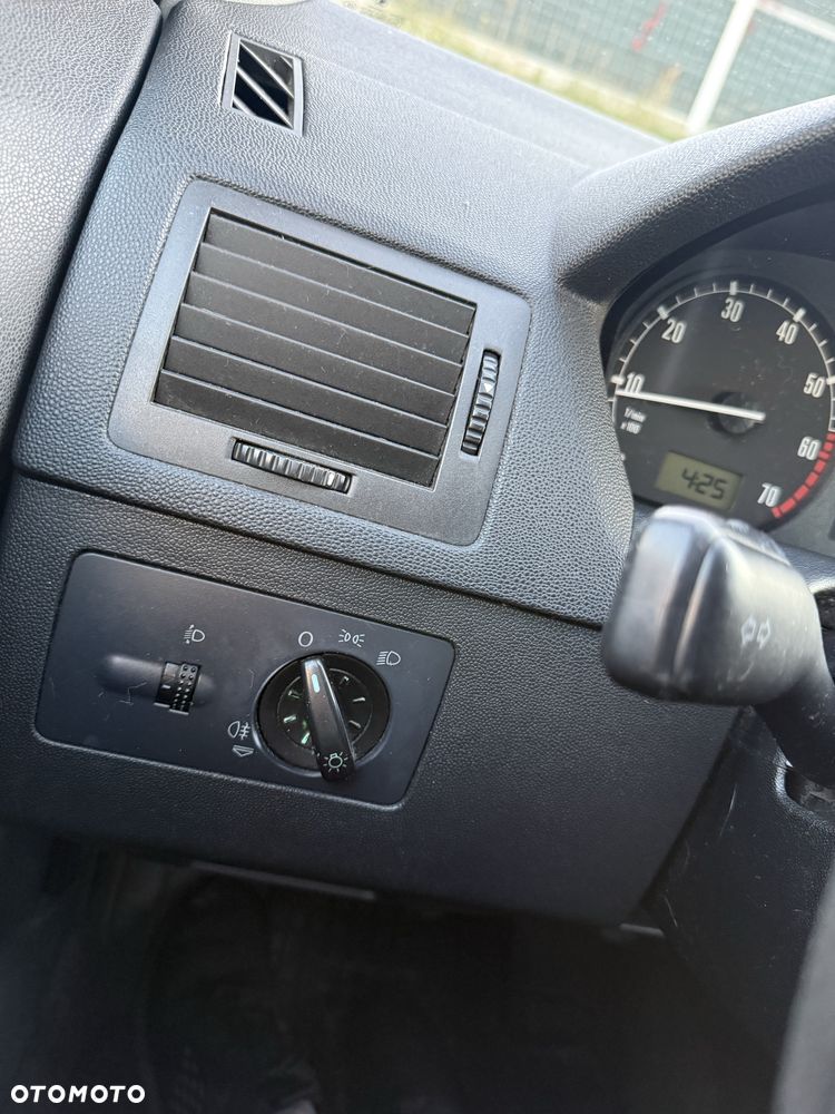 Skoda Fabia - 8