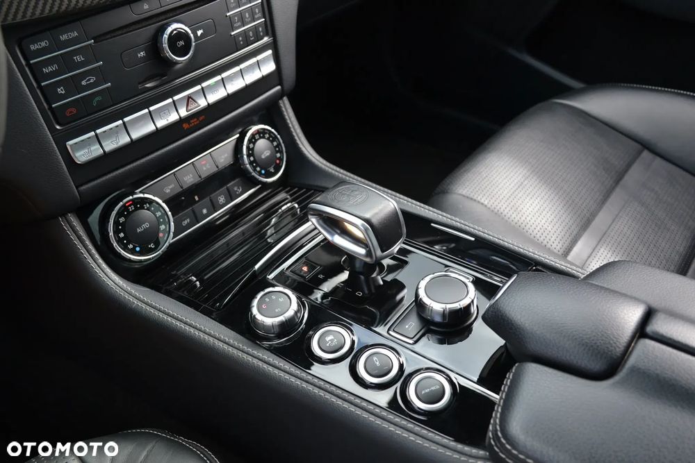 Mercedes-Benz CLS - 27