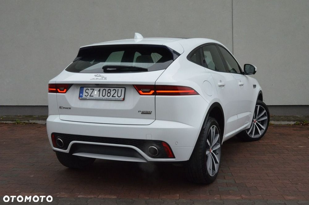 Jaguar E-Pace 2.0 i4P AWD R-Dynamic - 17