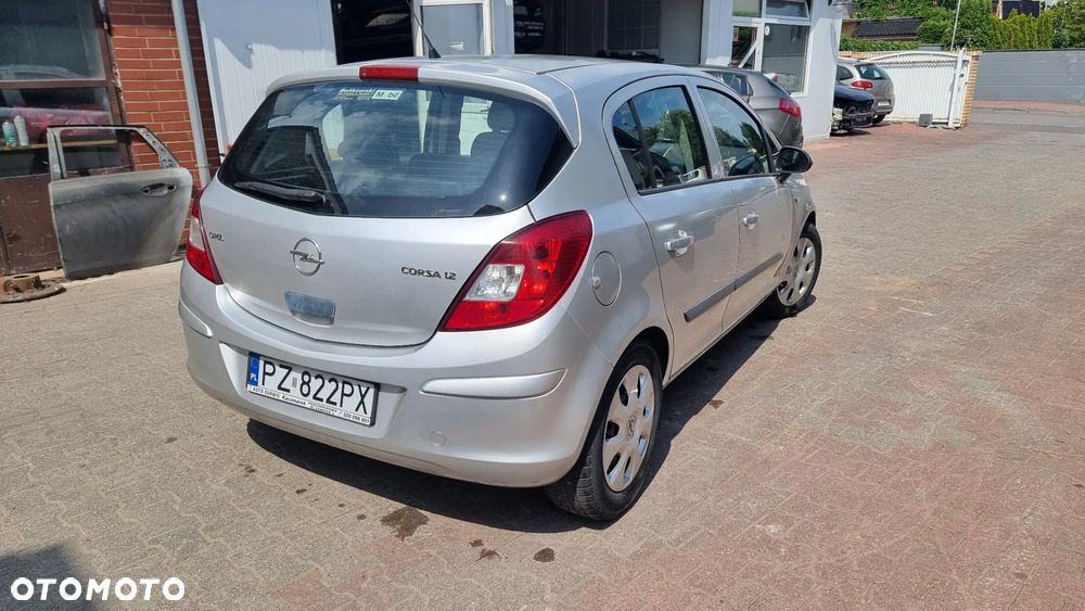 Opel Corsa 1.2 16V Enjoy - 5