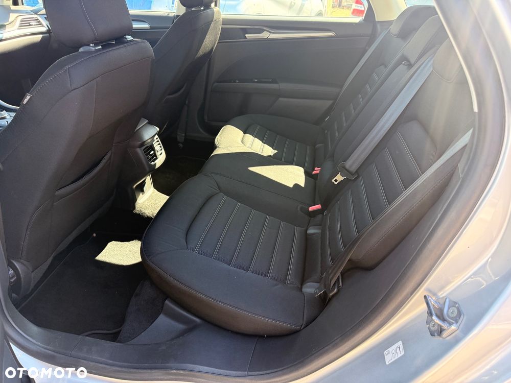 Ford Mondeo 2.0 EcoBlue Titanium - 11