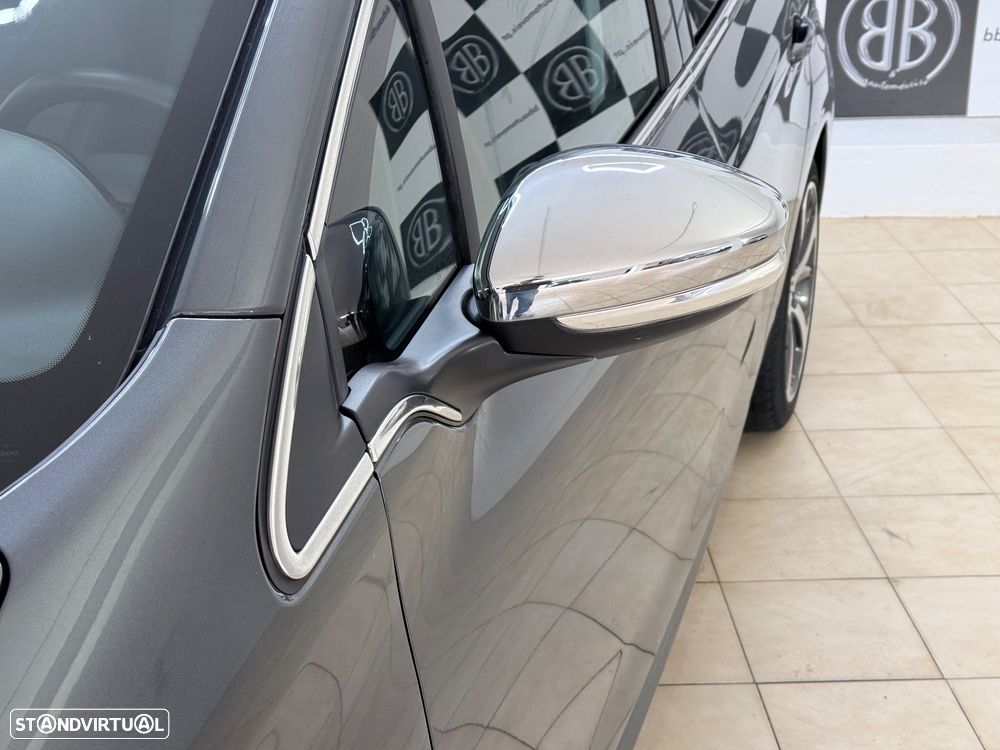 Peugeot 208 1.2 PureTech Allure EAT6 - 33