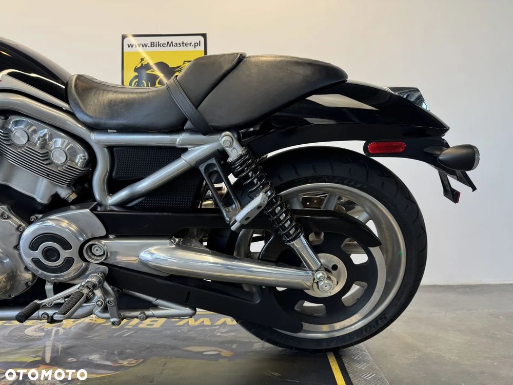 Harley-Davidson V-Rod Street Rod - 24
