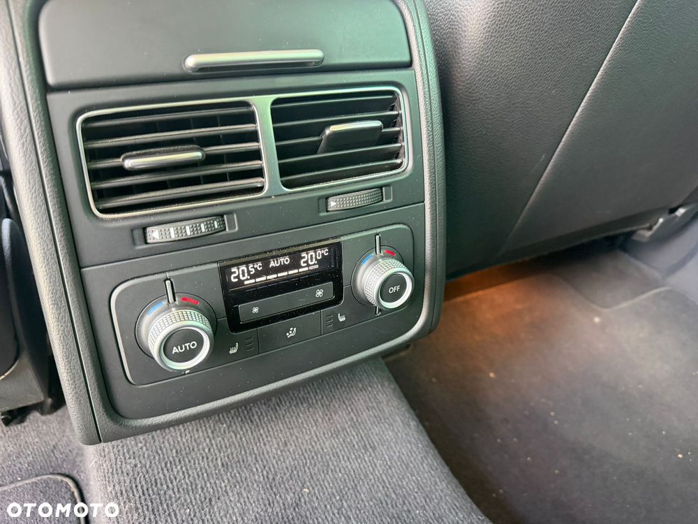 Volkswagen Touareg - 25