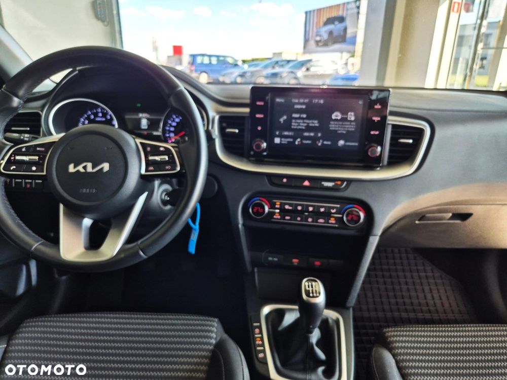 Kia XCeed 1.5 T-GDI M - 18