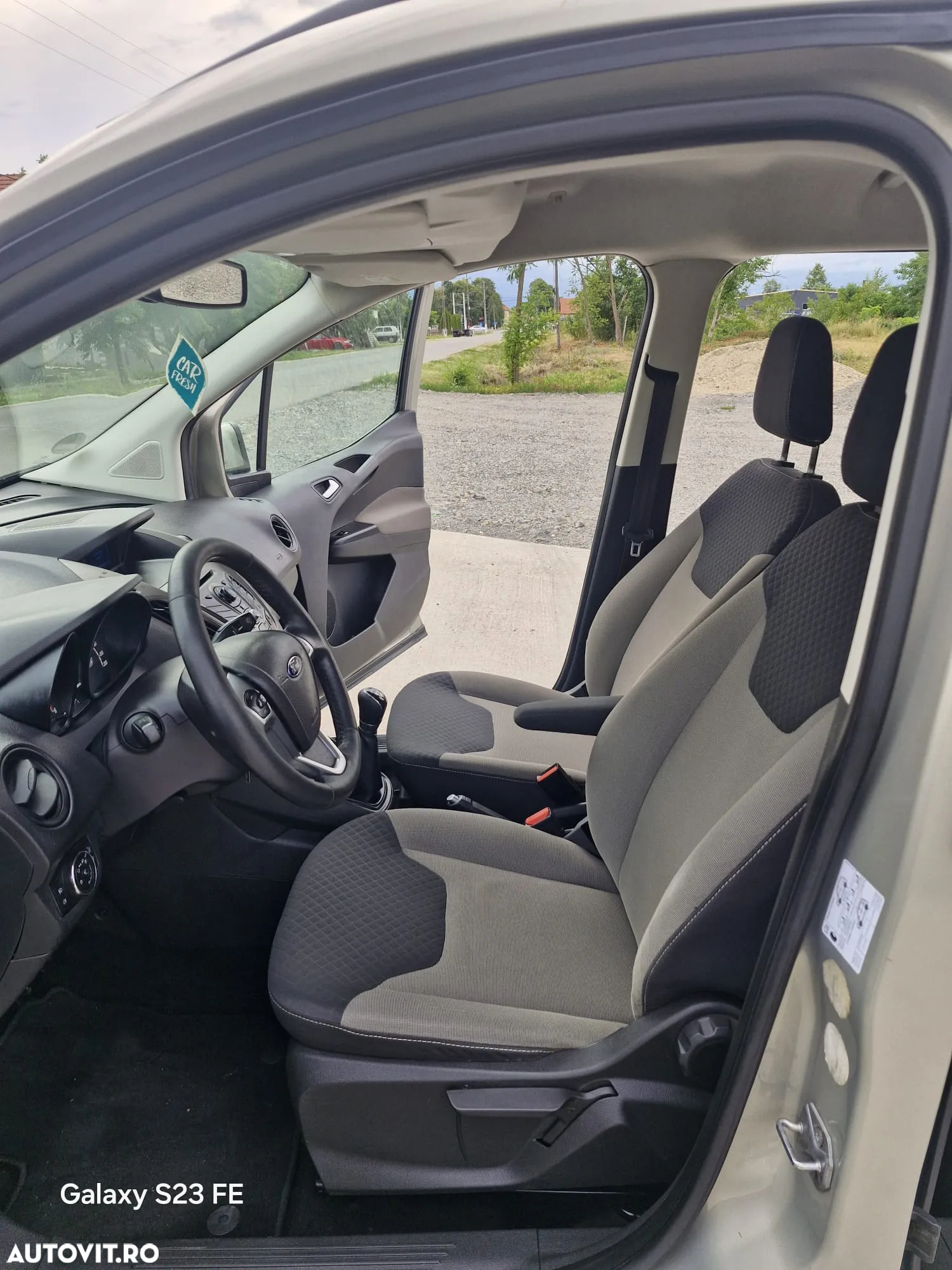 Ford Tourneo Courier 1.6 TDCi Trend - 9