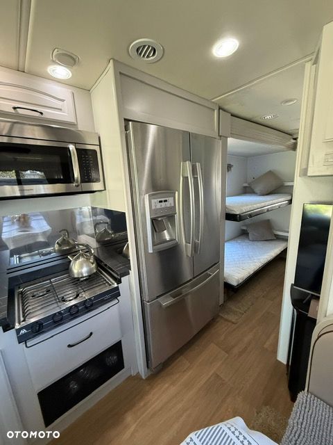 Ford Encounter by Coachmen - 11