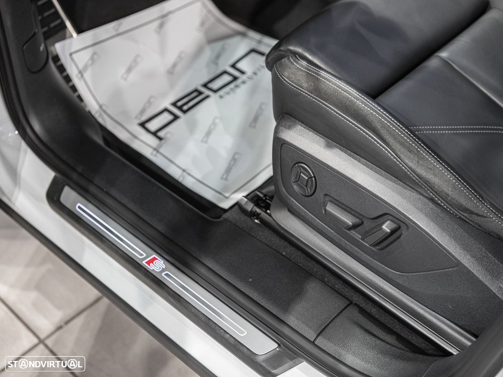 Audi Q3 Sportback 45 TFSI quattro S tronic S line - 28