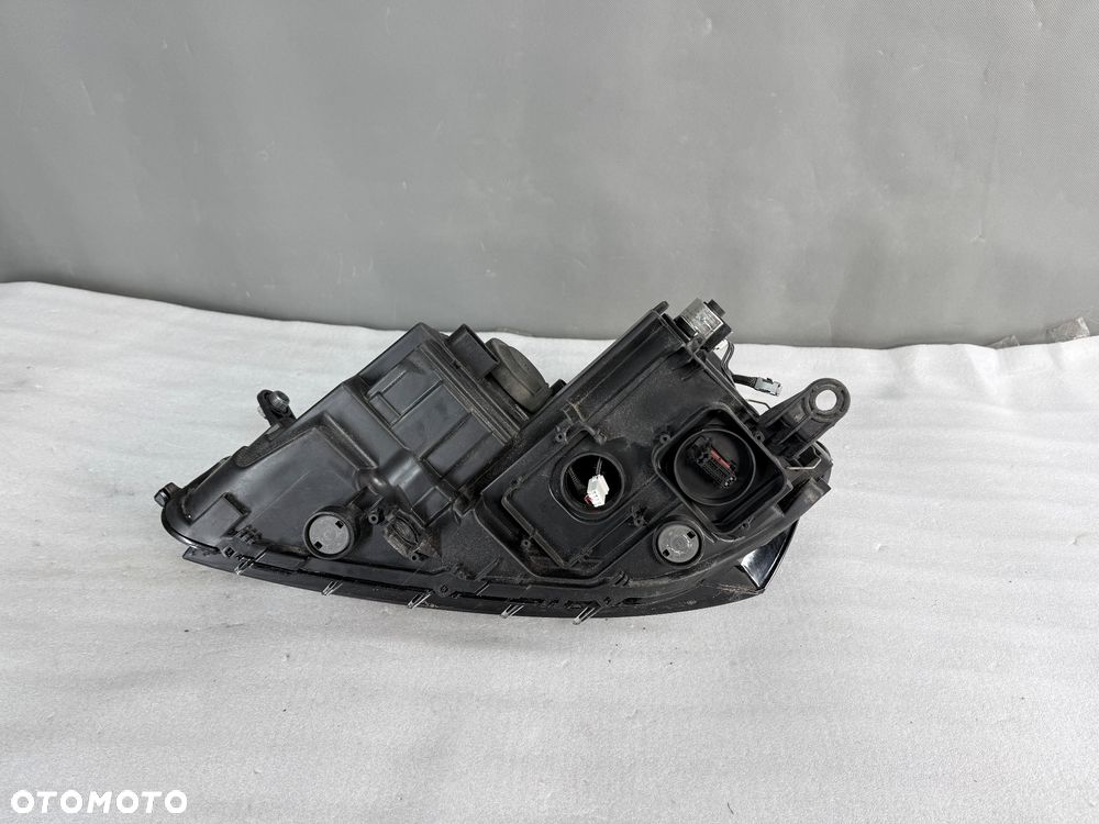 Reflektor lampa przednia prawa Volkswagen PASSAT B7 bi xenon skrętny - 6
