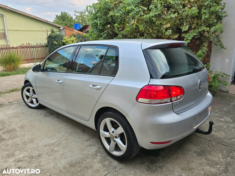 Volkswagen Golf 1.6 TDI DPF Comfortline - 9