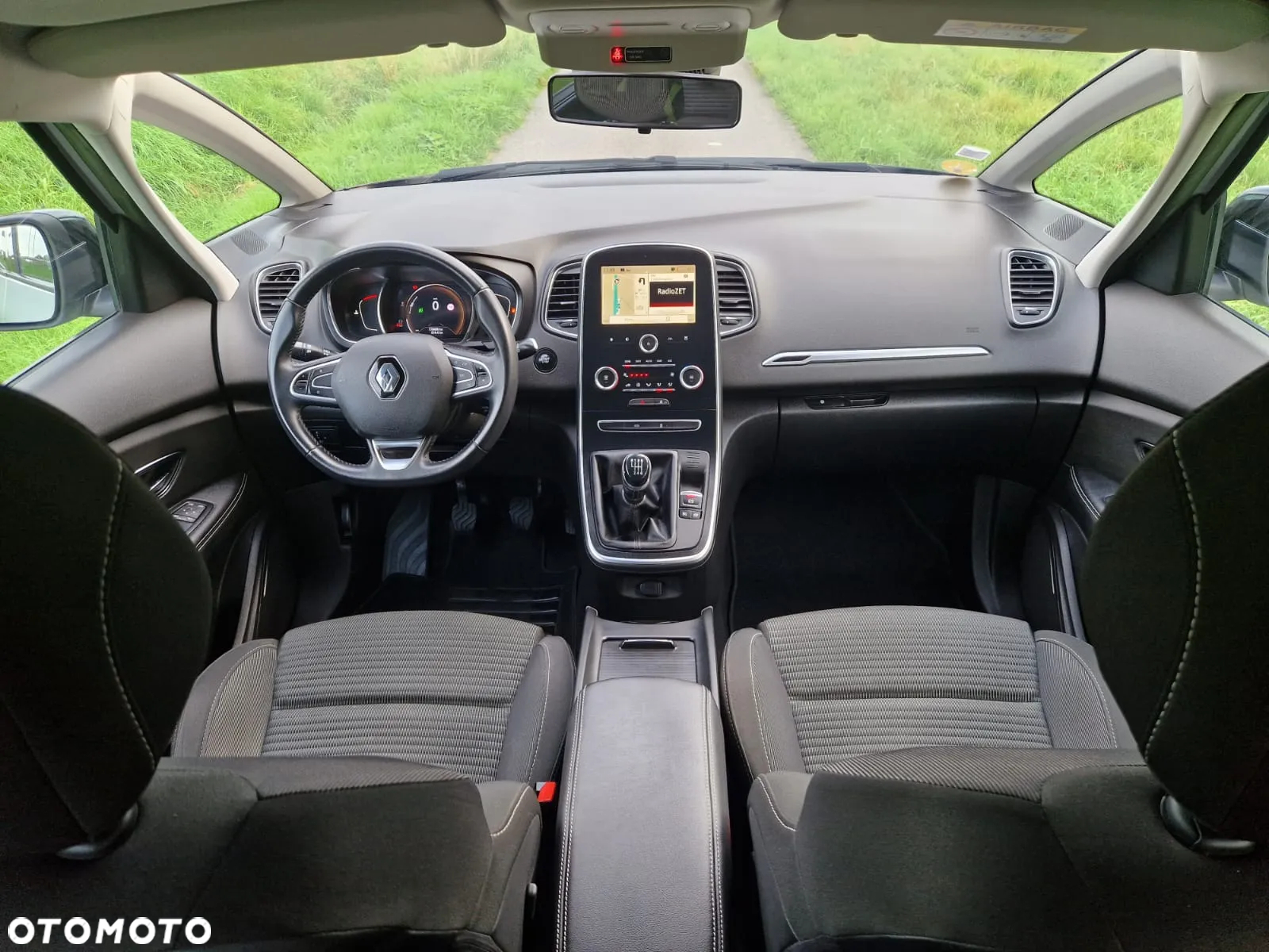 Renault Scenic - 17