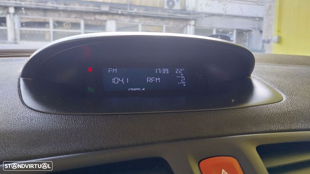 Renault Mégane 1.5 dCi Confort SS - 9