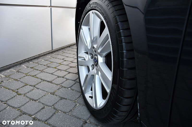 Volvo V60 D3 Momentum - 33