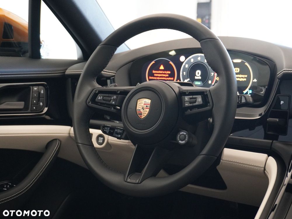 Porsche Panamera 4 E-Hybrid PHEV - 37