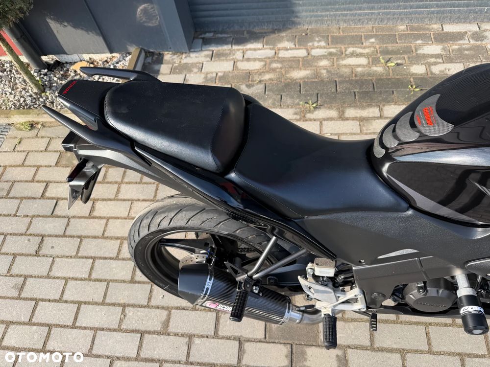 Honda CBR - 23