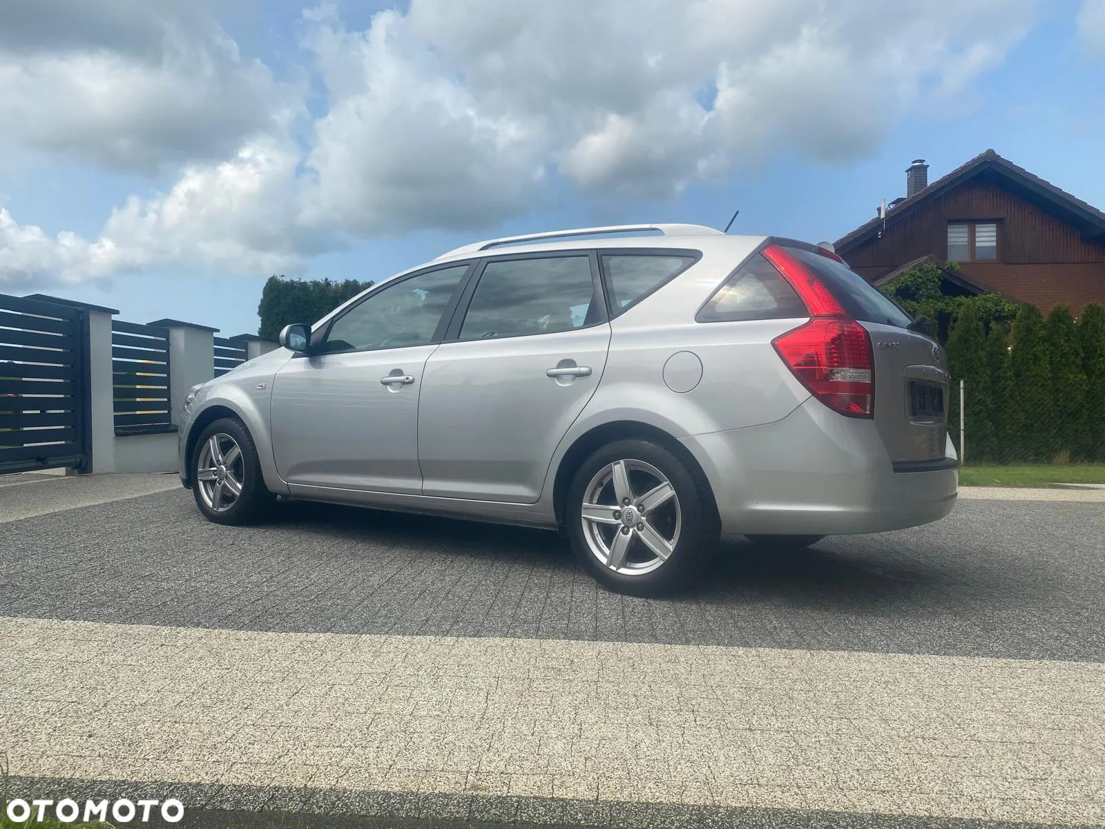 Kia Ceed - 9