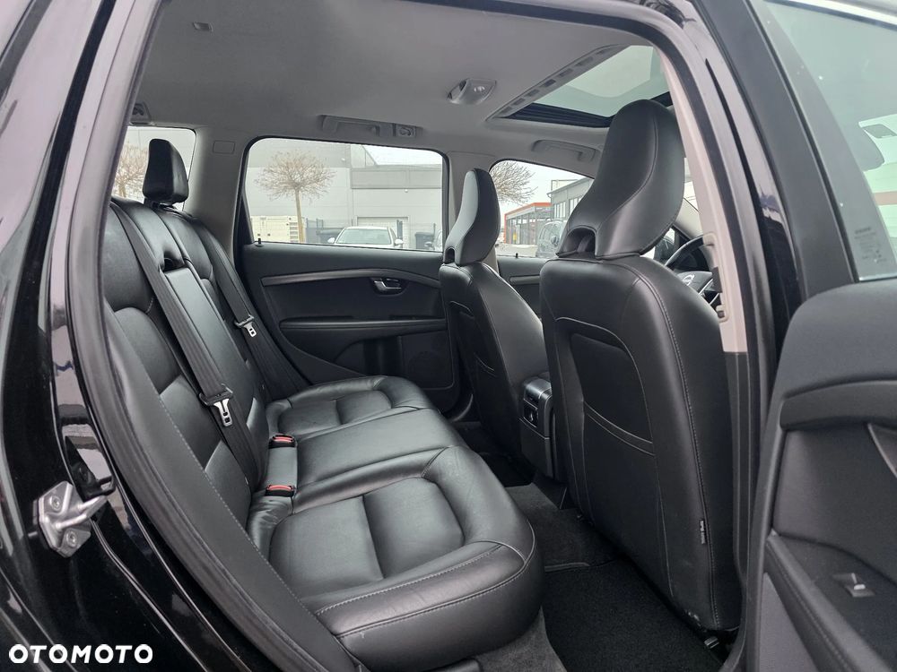 Volvo V70 D3 Summum - 12