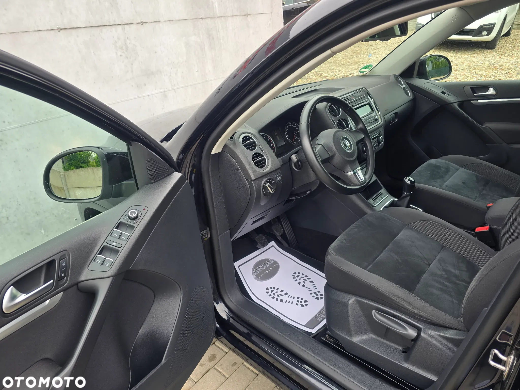 Volkswagen Tiguan 1.4 TSI BlueMotion Technology Sport & Style - 39