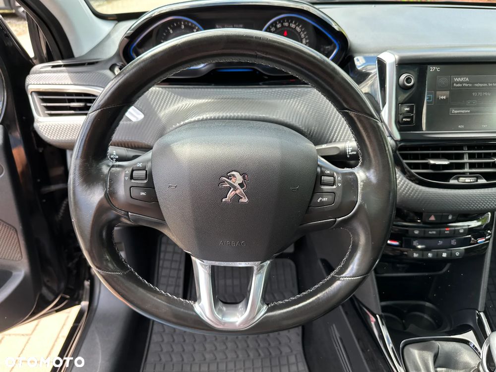 Peugeot 2008 - 8