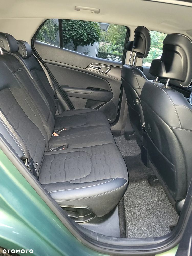 Kia Sportage 1.6 T-GDI MHEV Business Line 2WD DCT - 14