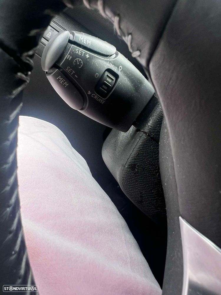 Peugeot 308 SW - 7