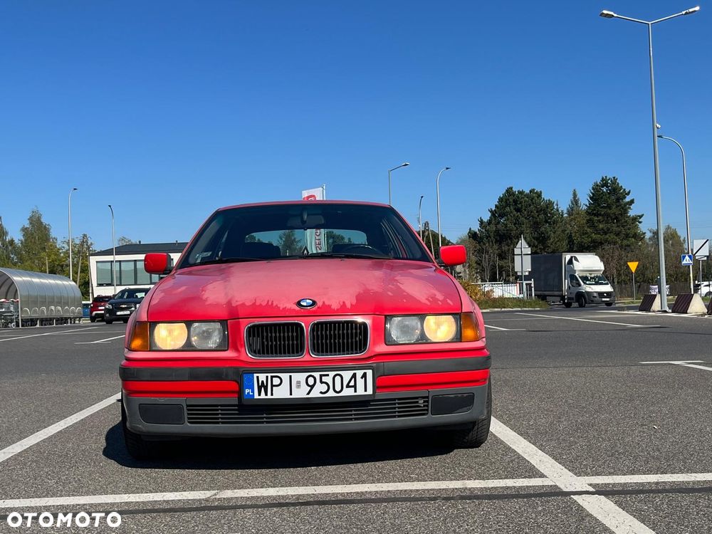 BMW Seria 3 1996 photo 3