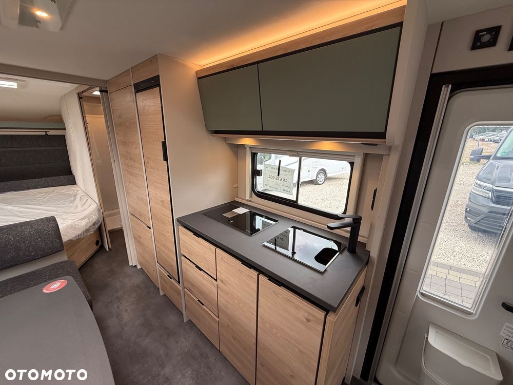 Dethleffs Camper 560 FMK - 11