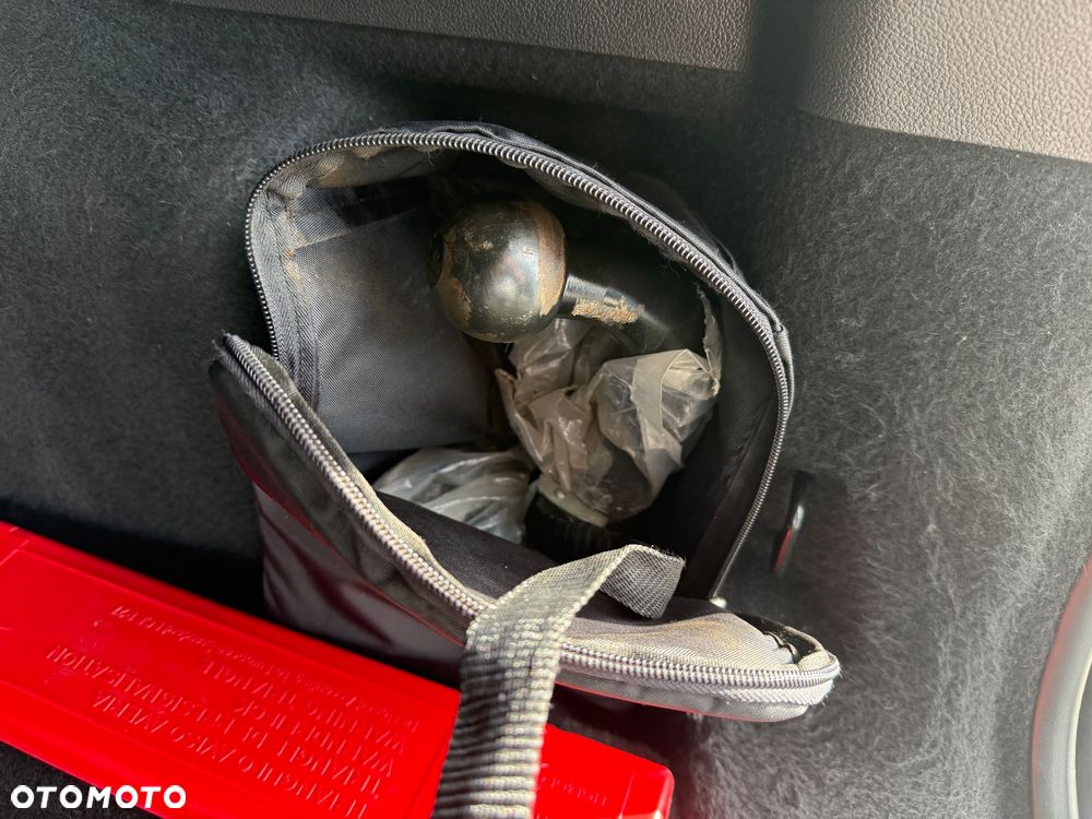 Ford Kuga 2.0 TDCi 4x4 Titanium - 10