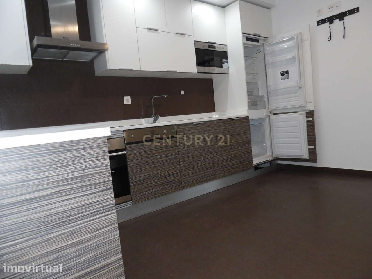 Apartamento Moderno em Montijo com Vista Panorâmica para Arrendamento - Grande imagem: 4/41
