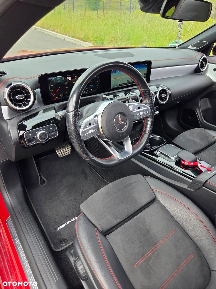 Mercedes-Benz CLA 250 e 8G-DCT AMG Line - 14