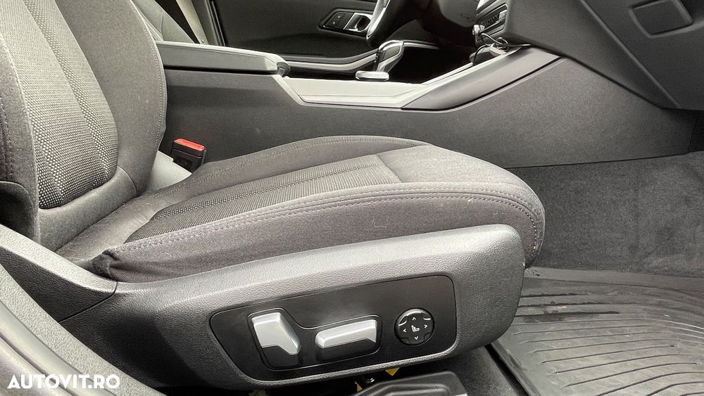 BMW Seria 3 320d Aut. xDrive - 10