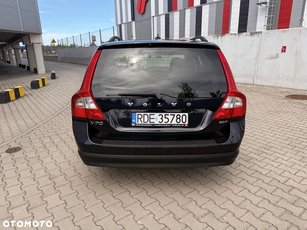 Volvo V70 2.0 - 9