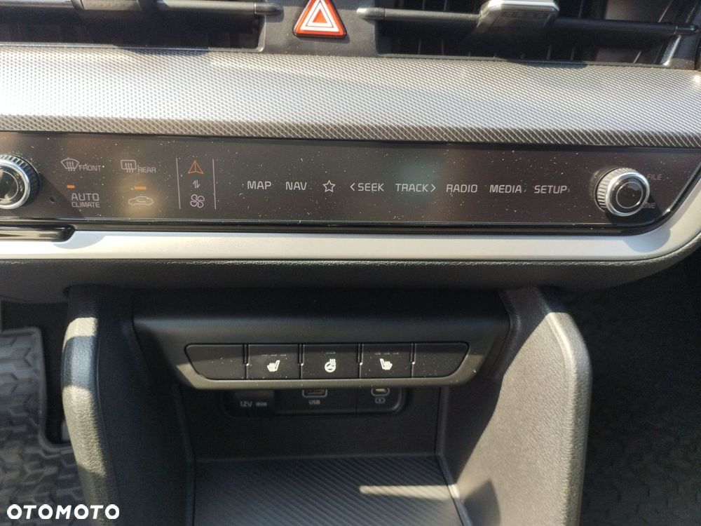 Kia Sportage 1.6 T-GDI Anniversary 2WD - 26