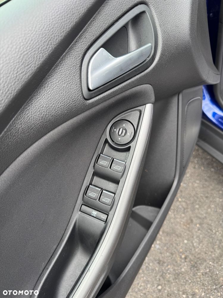 Ford Focus - 20