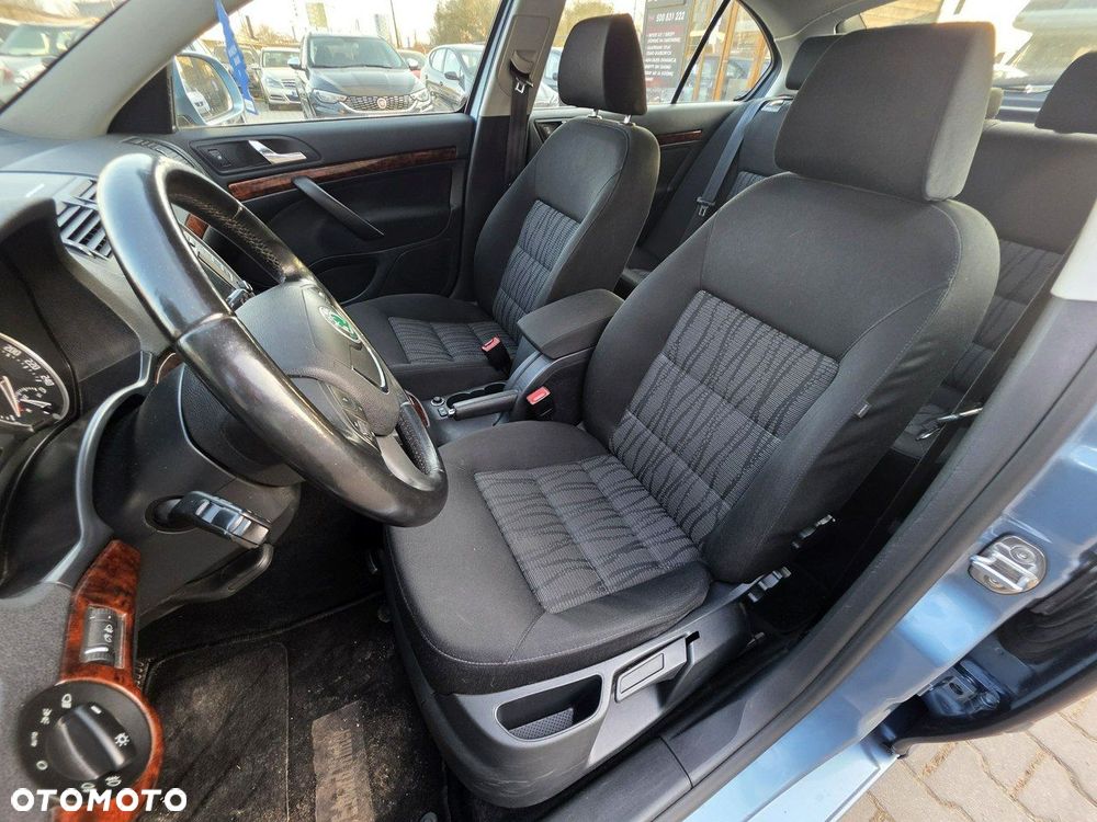 Skoda Octavia 1.8 TSI Elegance DSG - 10