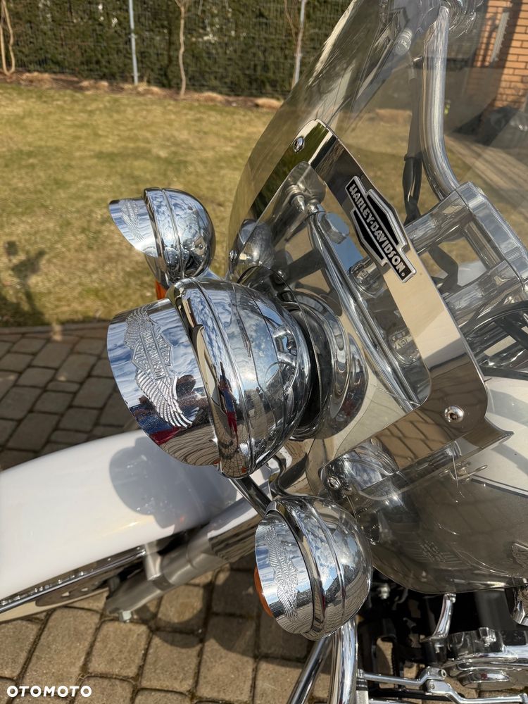 Harley-Davidson Softail Deluxe - 10