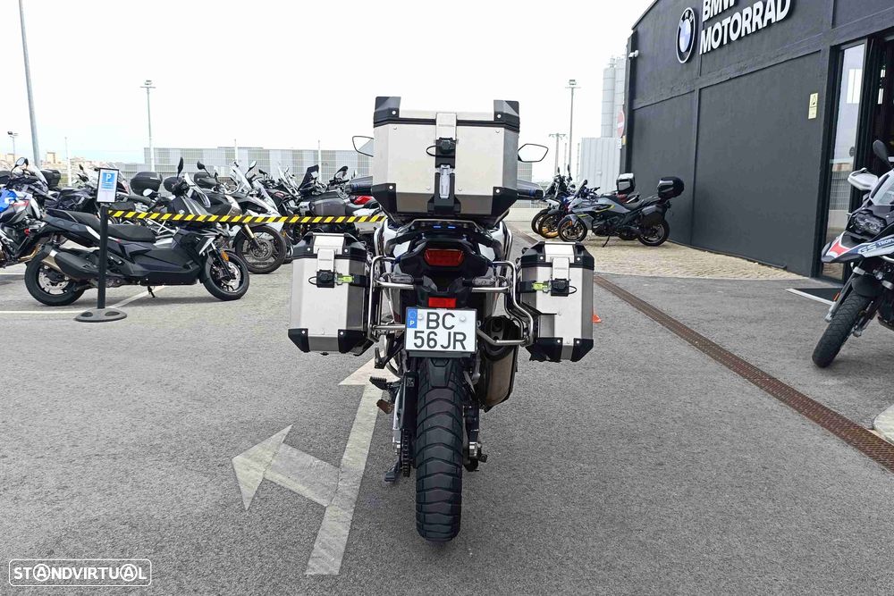 Honda Africa Twin - 4