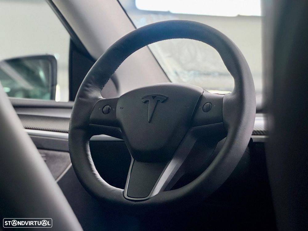 Tesla Model Y Tração Traseira - 33