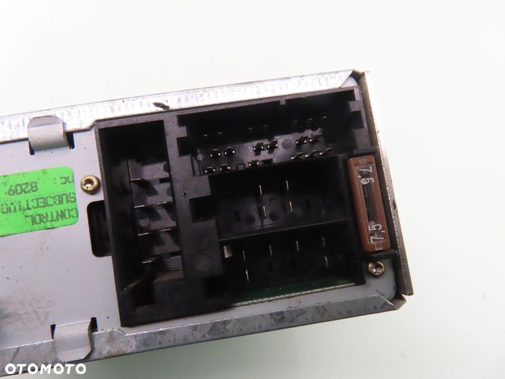 RADIO KASETA AUDI A4 B6 8E0035152 - 2