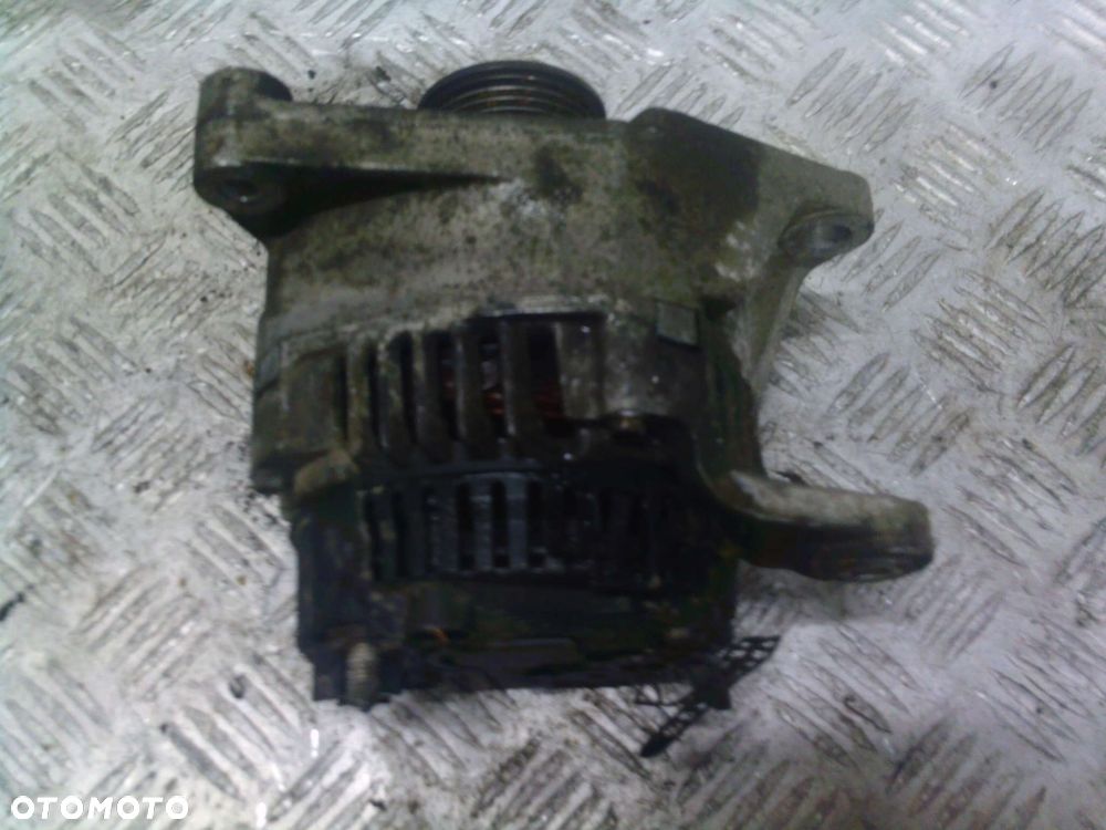 ALTERNATOR PASSAT B5 1.9TDI 058903015 B - 2