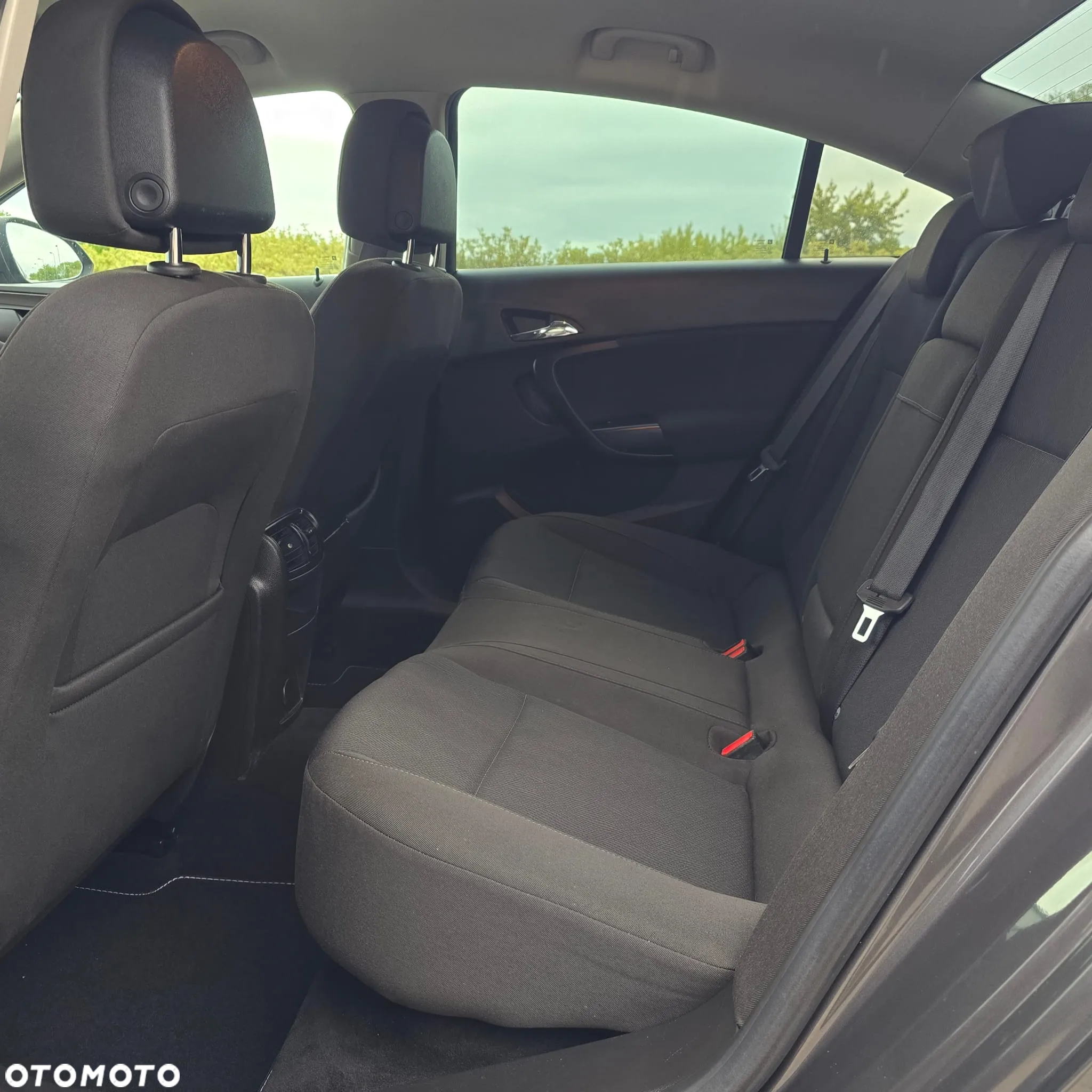 Opel Insignia 2.0 CDTI Cosmo S&S - 24