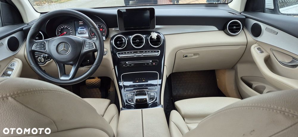 Mercedes-Benz GLC - 18