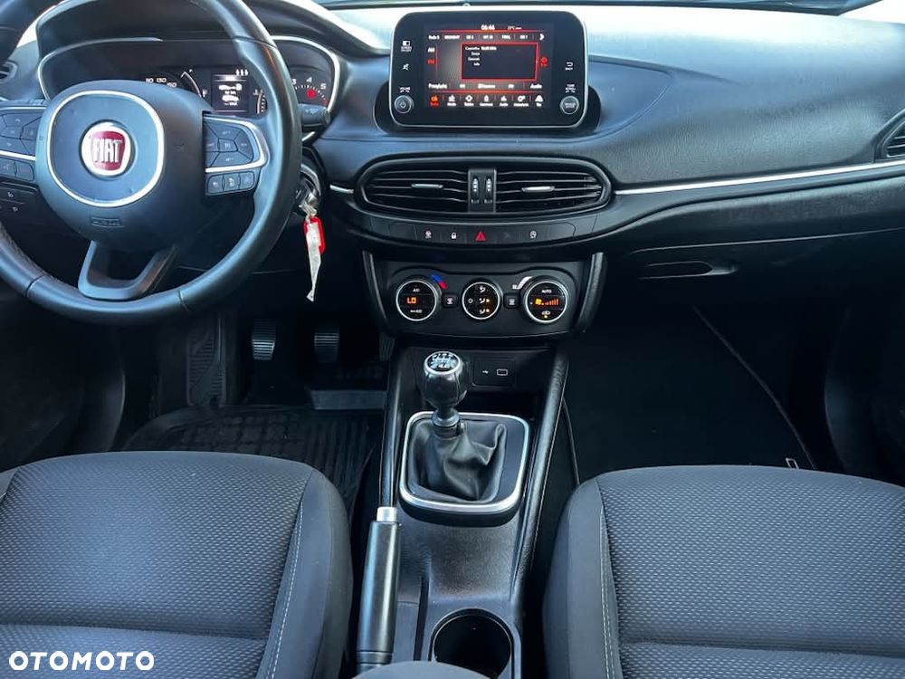 Fiat Tipo 1.4 T-Jet Lounge - 14