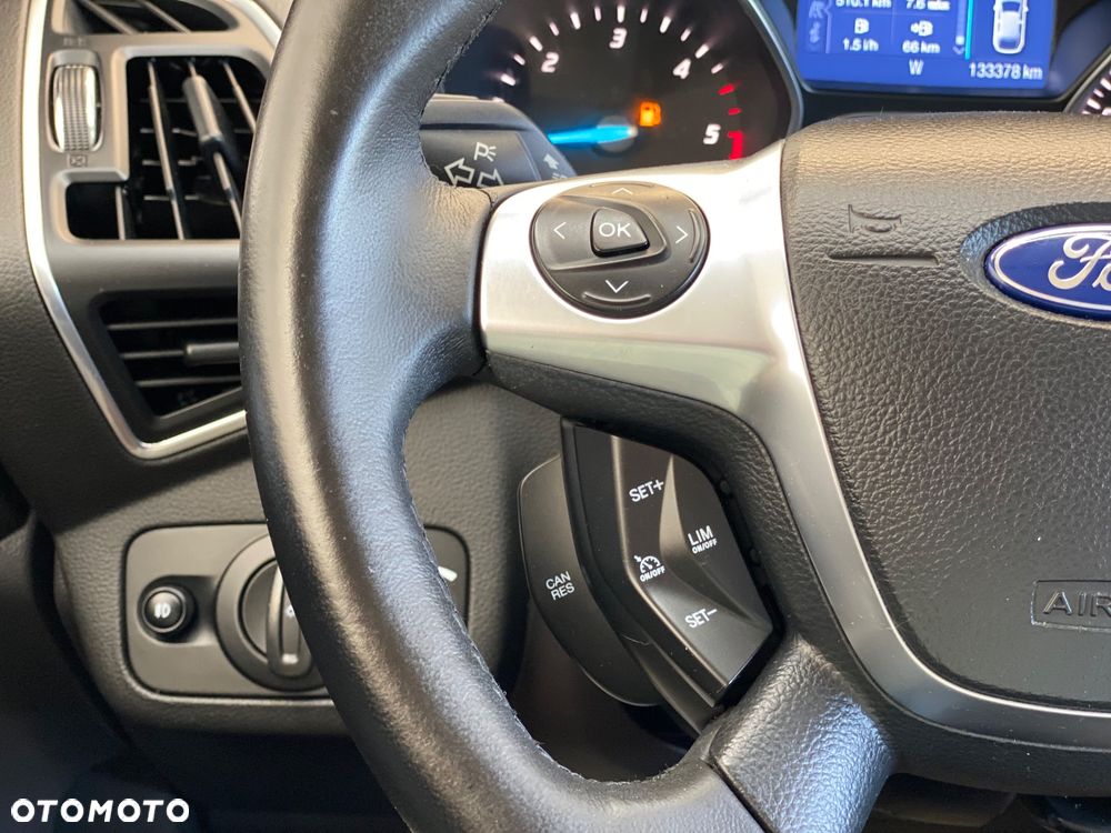 Ford Kuga 2.0 TDCi 4x4 Titanium - 23