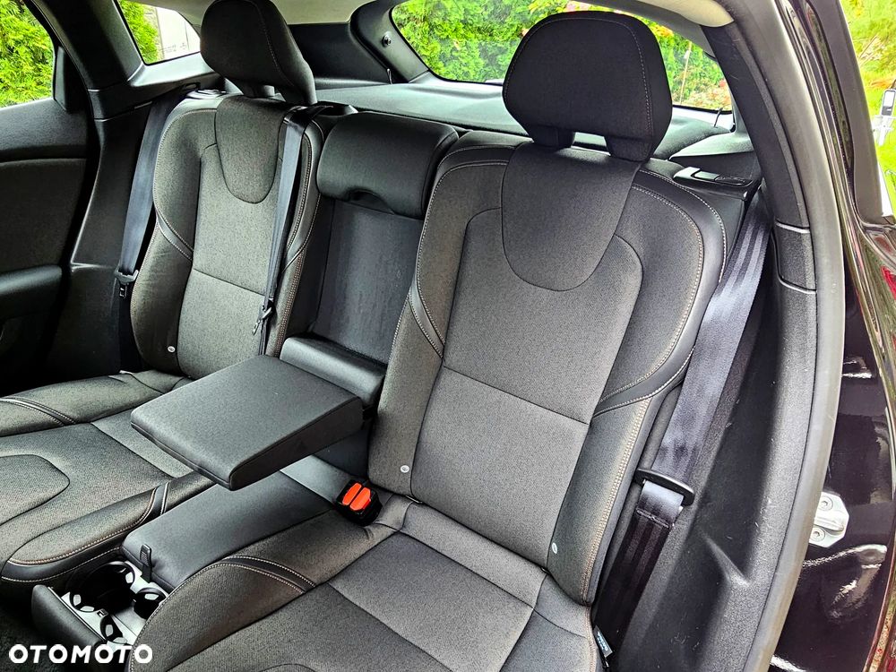 Volvo V40 Cross Country D3 Drive-E Kinetic - 21