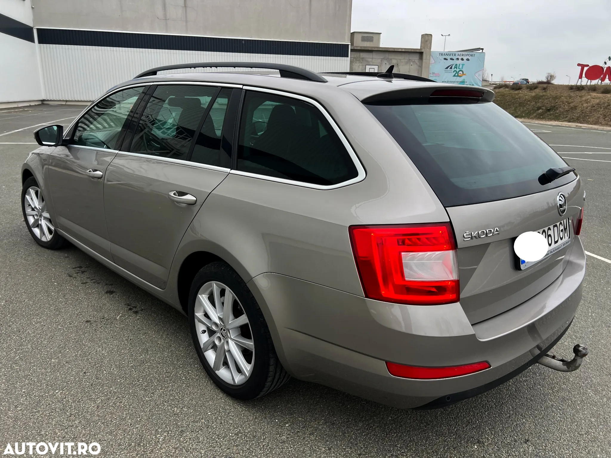 Skoda Octavia 1.6 TDI DSG Ambition - 14