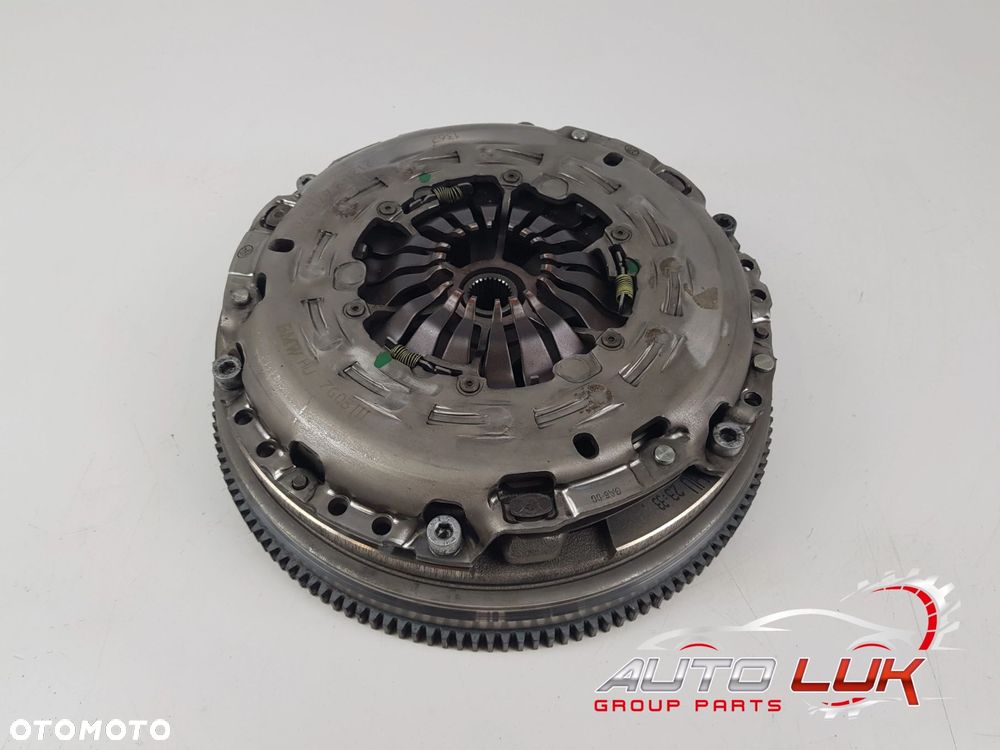 Sprzęgło Koło dwumasowe kompletne B48A20F 2.0 BMW F40 F45 F46 X1 F48 MINI F54 F56 F57 F60 8600211 - 1