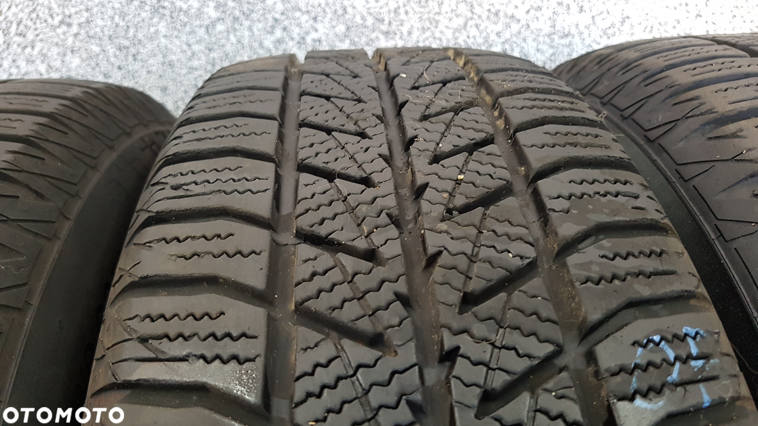 KOŁA ZIMA OPEL ASTRA K  5X105  6jx15 ET37 195/65R15  CZUJNIKI - 23